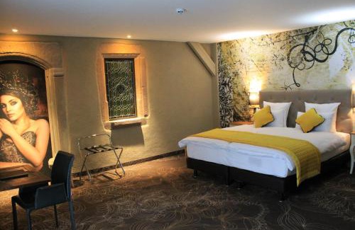 Ensisheim Hotel | Discover Hotel La Couronne: 4-Star Excellence Awaits