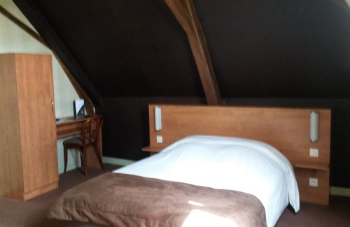 Craon Hotel | Discover Hotel Restaurant La Crêperie du Château: 9/10 Rating
