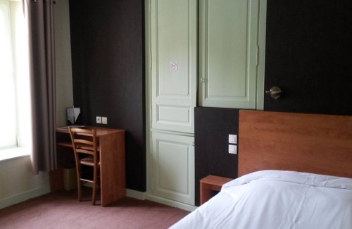 Craon Hotel | Discover Hotel Restaurant La Crêperie du Château: 9/10 Rating