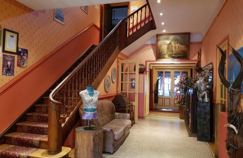 Etain Hotel | Pet-Friendly Hotel Restaurant La Sirène for Family Enjoyment
