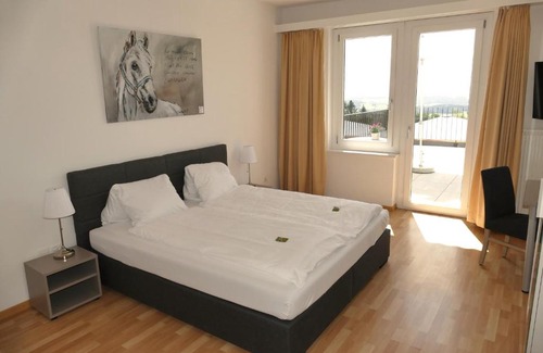 Hosenruck Hotel | Delight in Oceanfront Comfort at Hotel & Restaurant Nollen