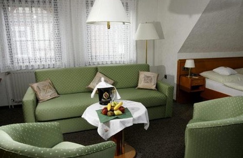 Grossalmerode House | Enjoy Family-Friendly Dining at Hotel Restaurant Pempel