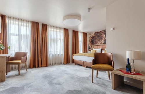 Grossrohrsdorf Hotel | Relaxing Stay at Hotel & Restaurant Rödersaal with Ocean View