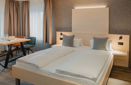 Eynatten Hotel | Discover Hotel Restaurant Tychon: Rated 9/10 with Pool & Dining