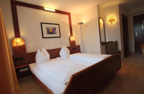 Suessen Hotel | Pet-Friendly Hotel-Restaurant Löwen with Hot Tub & Breakfast