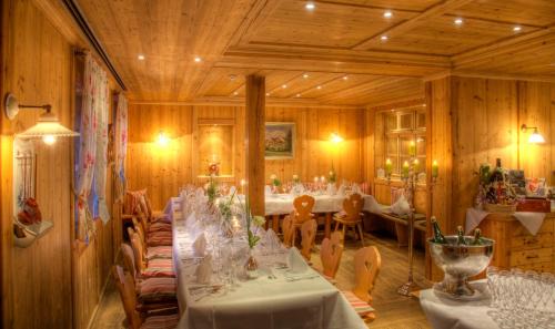 Zeiskam Hotel | Zeiskamer Mühle: Rated 8.8 with Pet-Friendly Amenities