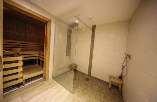 Freyburg Hotel | Relax at Hotel Restaurant Zur Traube with Spa and Dining