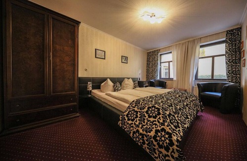 Freyburg Hotel | Relax at Hotel Restaurant Zur Traube with Spa and Dining