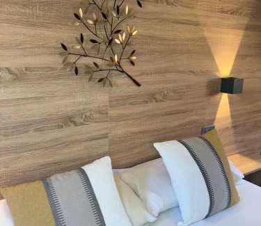 Arcade Hotel | Charming Getaway at Hotel Restaurante GBC Isape