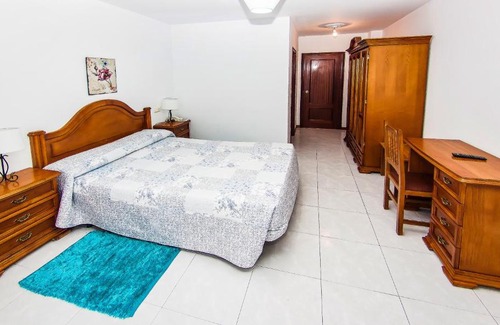 Catasol Hotel | Welcoming Hotel Restaurante Xaneiro with Great Amenities