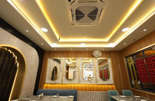 Kanpur Hotel | Hotel RGS Crystal