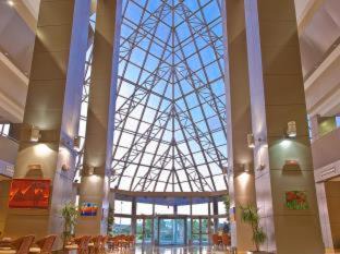 Calpe Hotel | Oceanfront Bliss at Hotel RH Ifach - 4-Star Retreat