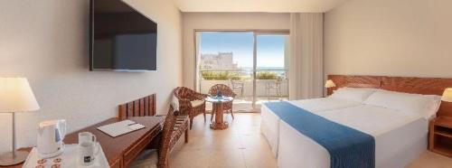 Calpe Hotel | Oceanfront Bliss at Hotel RH Ifach - 4-Star Retreat