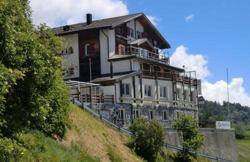 Erschmatt Hotel | Oceanfront Retreat at Hotel Rhoneblick - Rated 8.8/10