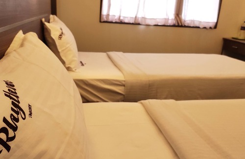Tiruchirappalli Hotel | Discover Hotel Rhythm Grand Suite with Family-Friendly Amenities