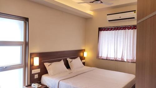 Tiruchirappalli Hotel | Discover Comfort at Hotel Rhythm Grand Suite