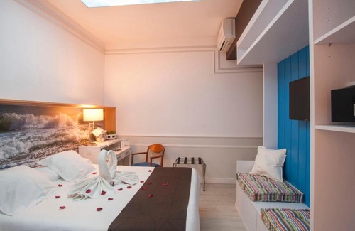 Vilanova I la Geltru Hotel | Pet and Child-Friendly Retreat at Hotel Ribes Roges