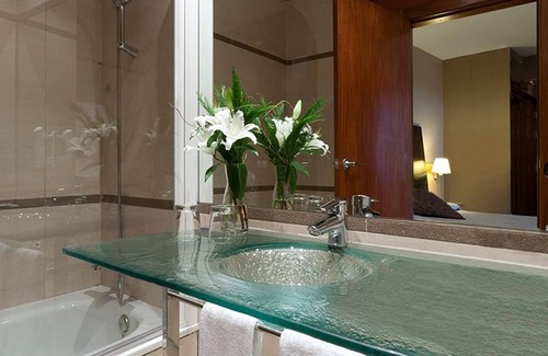 Burgos Hotel | Discover Hotel Rice Bulevar: Spa, Restaurant & Family-Friendly