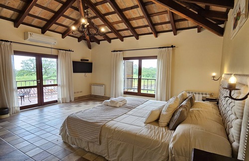 Villa San Lorenzo Hotel | Experience Unmatched Comfort at Hotel Rincon del Cerro