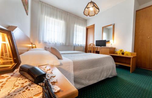 Feltre Hotel | Discover Hotel Ristorante Sagittario: Family-Friendly Stays