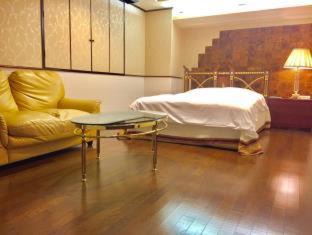 Nishinomiya Hotel | Comfortable Stay at Hotel Ritz Koshien with Hot Tub