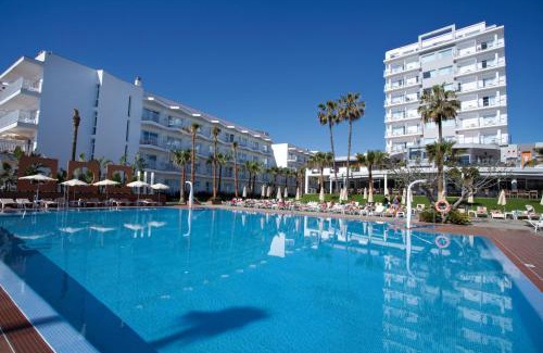 Carihuela Hotel | Tranquil Retreat at Hotel Riu Nautilus - Adults Only
