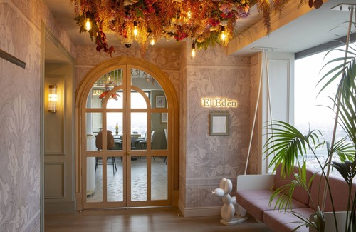 Moncloa - Arguelles Hotel | Experience Elegance at Hotel Riu Plaza España: 4-Star Stay