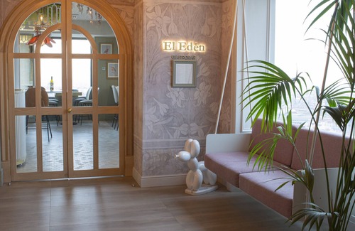Moncloa - Arguelles Hotel | Experience Elegance at Hotel Riu Plaza España: 4-Star Stay