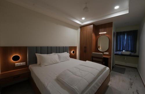 Srirangam Hotel | Hotel River View