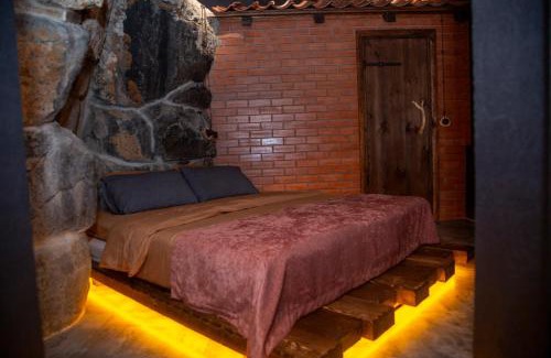 Akhalkalaki Hotel | Top-Rated Riverside Inn: Pet and Child-Friendly Retreat