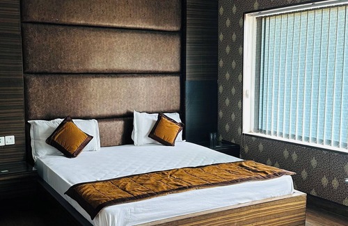 Haldwani Hotel | Discover Comfort at Hotel Riya Palace with Family-Friendly Amenities