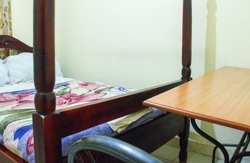 Rukungiri Hotel | Hotel Robathy Rukungiri