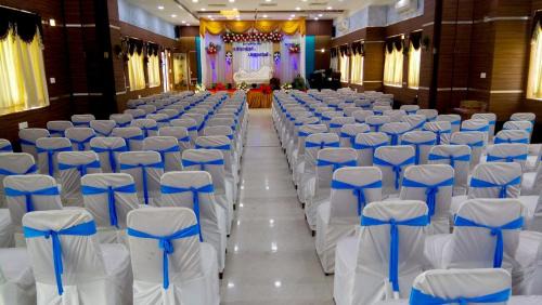 Tiruchirappalli Hotel | Discover Comfort at Hotel Rock Fort View with Family Amenities