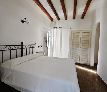 Panarea Hotel | Roda' Hotel: Family-Friendly with Breakfast Included