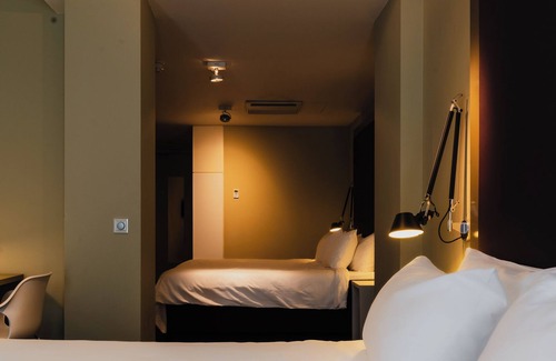Vondelbuurt Hotel | Experience Comfort at Hotel Roemer - 4-Star & Family Friendly