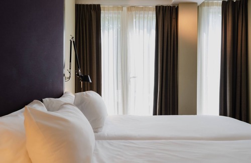 Vondelbuurt Hotel | Experience Comfort at Hotel Roemer - 4-Star & Family Friendly