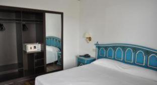 Lloret Town Center Hotel | Relax at Hotel Roger de Flor with Oceanfront Views