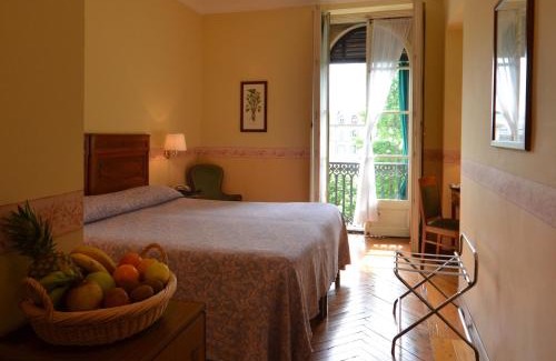 Historic Centre Hotel | Discover Hotel Roma e Rocca Cavour: Family-Friendly Stay