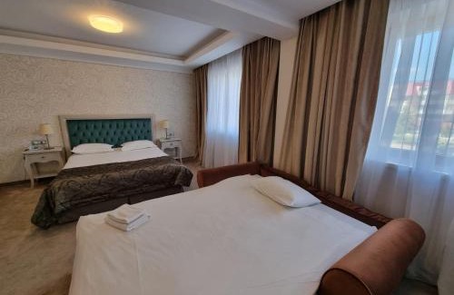 Roman Hotel | Quality Stay at Hotel Roman by Dumbrava Business Resort