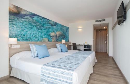 Roquetas de Mar Hotel | Relax at Hotel Roquetas El Palmeral - Pet Friendly Oasis
