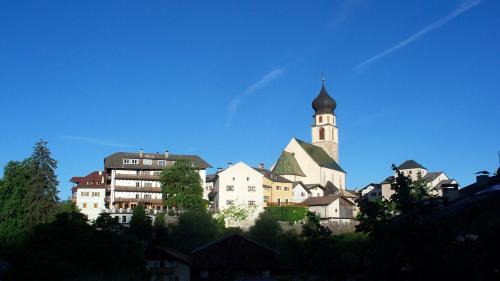 Fie allo Sciliar Hotel | Discover Comfort at Hotel Rose Wenzer with Pool & Hot Tub
