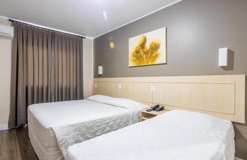 Nacoes Hotel | Inviting Hotel Rosenbrock: Top-Rated Stay with Pool & Breakfast