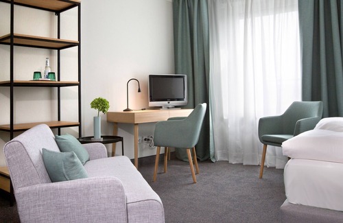 Neuhausen Hotel | Welcoming Hotel Rotkreuzplatz: Family-Friendly Amenities