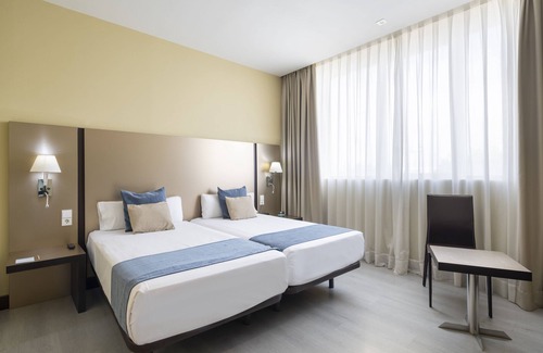 Illescas Hotel | Discover Comfort at Hotel Route 42 with Spa & Breakfast