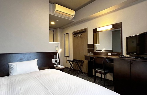 Tadotsu-cho Hotel | Eco-Friendly Retreat at Hotel Route Inn Marugame