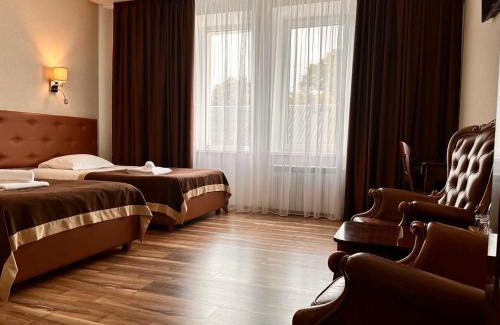 Sukhinovka Hotel | Hotel Royal: Guest Rated 8.9 with Pool & Family Amenities