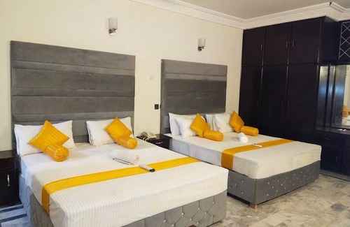 Loralai District Hotel | Discover Comfort at Hotel Royal Grand with Breakfast Included