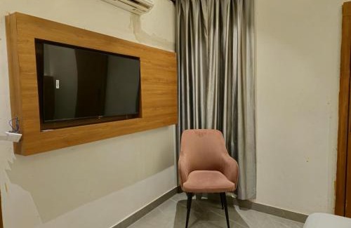 Aligarh Hotel | Hotel Royal Orchid
