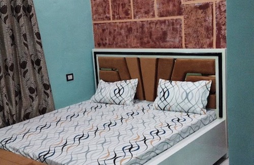 Fatehpur Sikri Hotel | Budget-Friendly Hotel RS Blue with Breakfast & Child Care