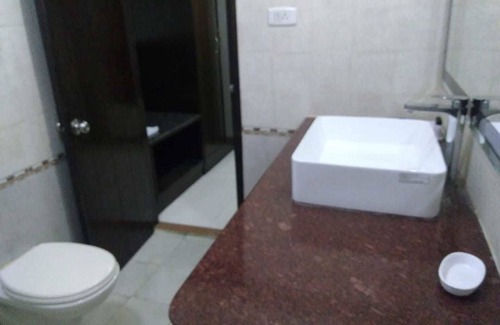 Rudrapur Hotel | Discover Hotel Rudra Continental: Family-Friendly Retreat